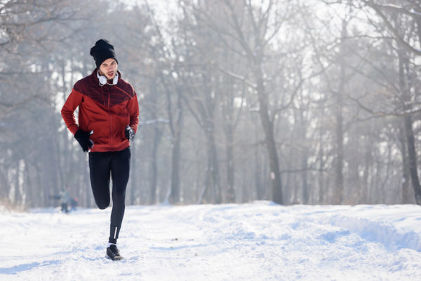 Person running in winter/Adobe